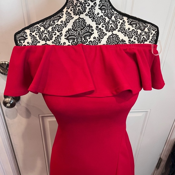 Red Holiday Chasing’ Love Ruffle Dress - Picture 9 of 11